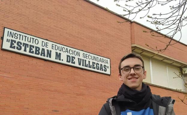 Jesús cursa segundo de Bachiller en el IES Esteban Manuel Villegas. / UNIVERSIDAD DE LA RIOJA