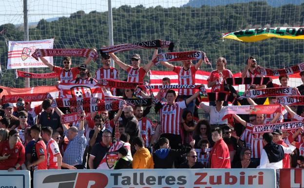 Aplausos rojillos y silencio de la UDL