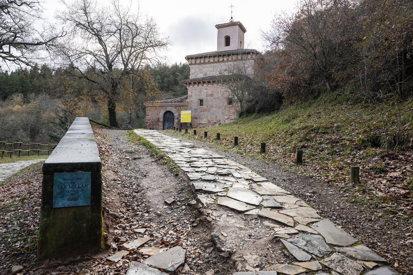 Un andamio cubrirá el Monasterio durante los dos años de unas obras de emergencia que, pese a todo, dejarán el cenobio abierto al público todo lo posible.